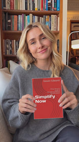 ✨ Simplify Now: A Busy Person’s Guide to Decluttering Without the Overwhelm 🏡📦